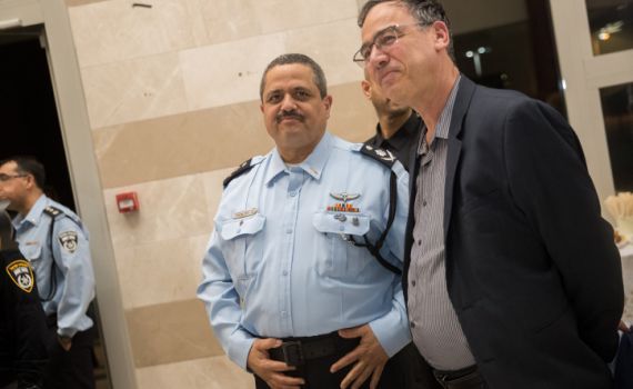 טיוח וניגוד עניינים: צפו בכתבה המלאה של עמית סגל