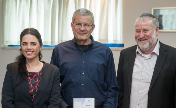 עו"ד על הפרשה • כי תבוא: ארור מטה משפט