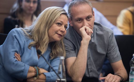 עימות בכחול לבן: "איך נותנים גיבוי לקולות הקצה?"