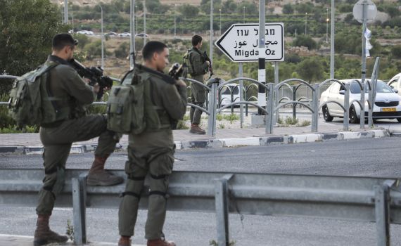 נעצרו מחבלים שיידו בקת"ב ליישוב מגדל עוז ביום כיפור