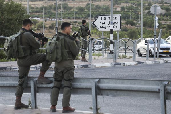 נעצרו מחבלים שיידו בקת"ב ליישוב מגדל עוז ביום כיפור