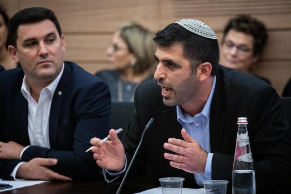 חיימוביץ' באה להפגנה; קרעי: שתתפטר