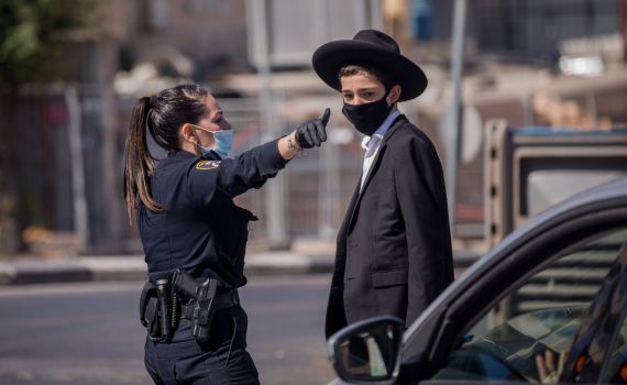 החרדים מאיימים במרד: "לא נציית להנחיות"