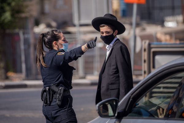 החרדים מאיימים במרד: "לא נציית להנחיות"