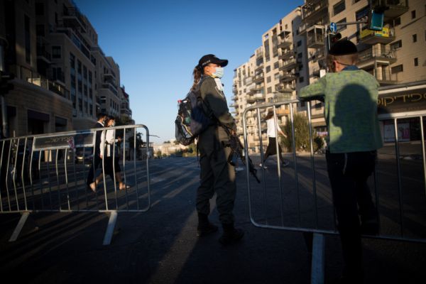 יו"ר ועדת החוקה יעקב אשר לנתניהו: "עצור את הסגר"