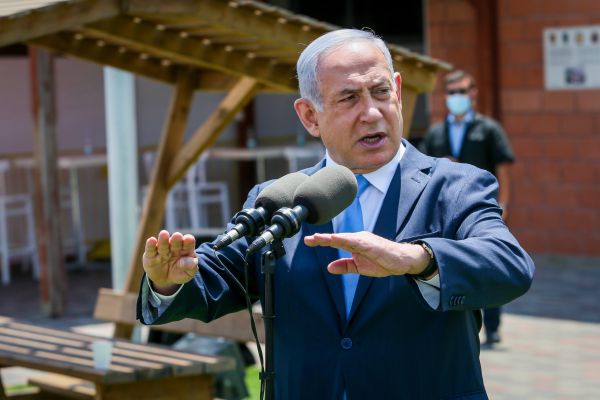 כך תקפו הגרעינים התורניים את לשכת נתניהו