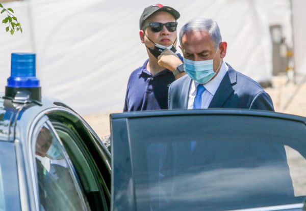 המלחמה על נתניהו לא שווה את זה