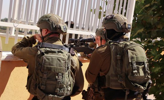 צה"ל הוקפץ לחדירה בגבול, ומצא שני צנחנים חובבים