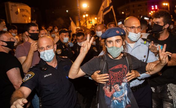 12 עצורים בהפגנות נגד ראש הממשלה בבלפור