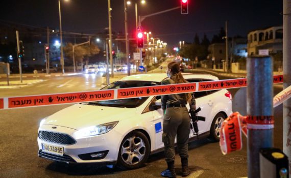 העוצר הלילי הראשון: אכיפה חלקית, ומעצרים בחתונות