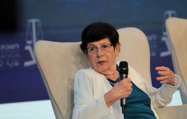 מרים נאור: משפט נתניהו – משפטו של מנדלבליט