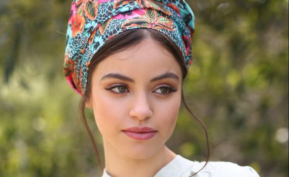 זרקור על מותג כיסויי ראש בימים של קורונה וחגים