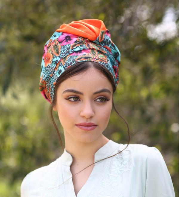 זרקור על מותג כיסויי ראש בימים של קורונה וחגים