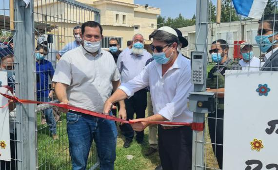 אקוניס בפתיחת שנה"ל: "אקדם בכל כוחי ריבונות"