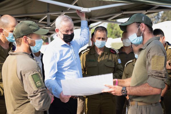 שר הביטחון והרמטכ"ל ביקרו בזרוע היבשה