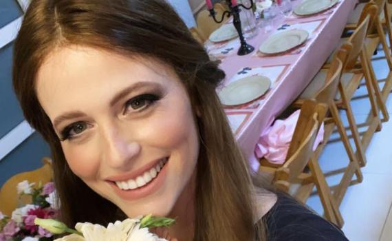 ליבי ניחימובסקי חוגגת יום הולדת בביתה של נטלי דדון