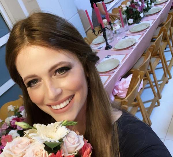 ליבי ניחימובסקי חוגגת יום הולדת בביתה של נטלי דדון