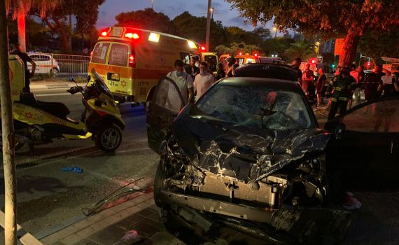 תאונה קטלנית בחולון: נהגת כבת 25 נהרגה מהתנגשות