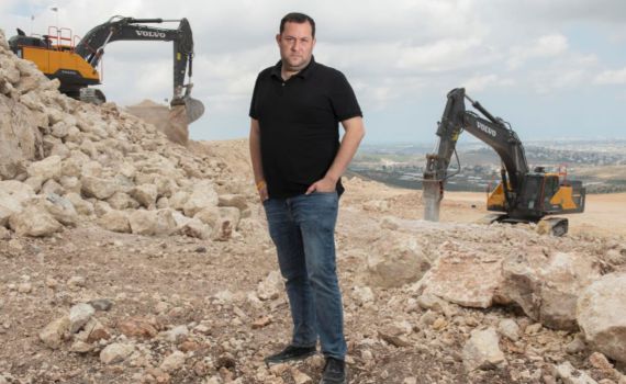 דגן: "המבחן של נתניהו: הפסקת הקפאת הבנייה"