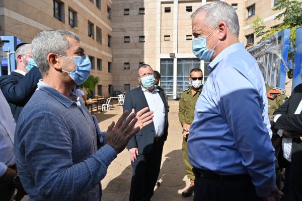 גנץ בבני ברק: כשאתם מסתירים מידע, מישהו נפגע