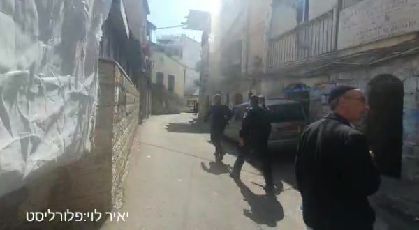 תיעוד קשה: אגרוף לפני חרדי במאה שערים