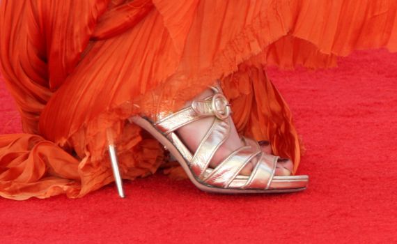 מה לבשו הכוכבות לטקס האמי? רמז פיג'מות לא היו