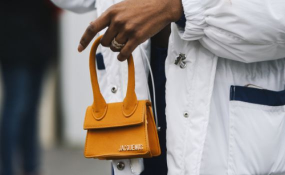 מתנה לחג: ספר שולחן חדש של המעצב ז'קמוס