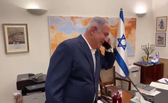 נתניהו קיבל שיחה בהפתעה מבנו אבנר בשידור חי. צפו