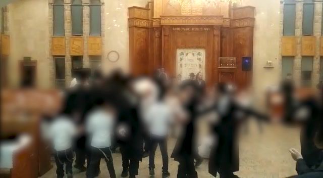 צפו: שמחת בית שואבה והפרת הנחיות קורונה בצפת