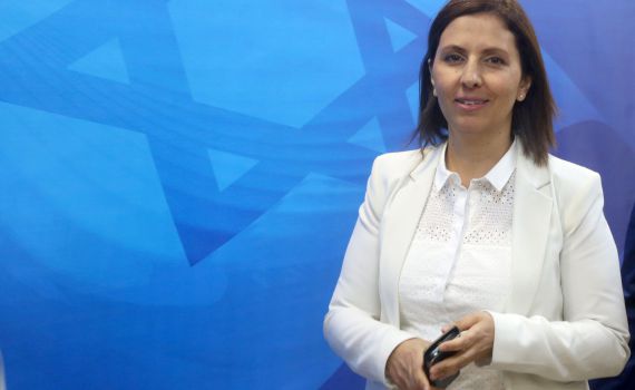 הגרסה של גמליאל: עברה לגור לצד ההורים של בעלה