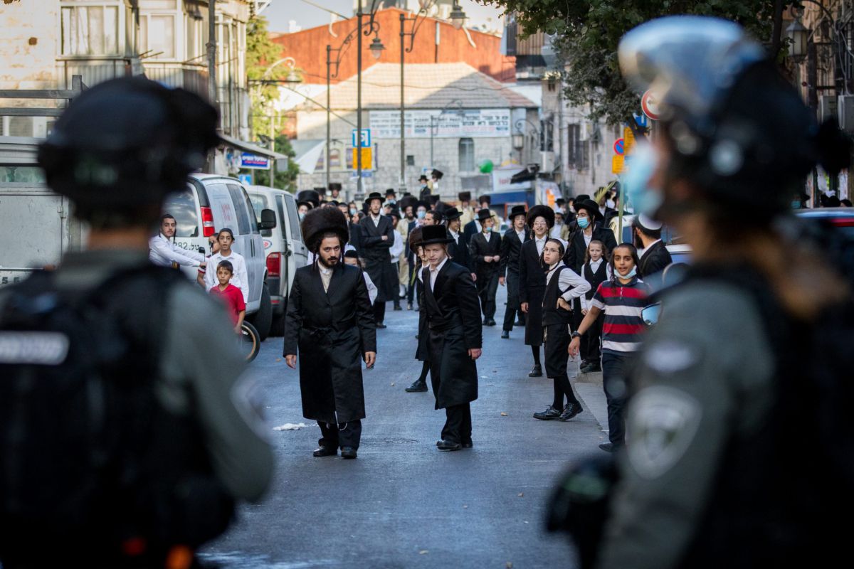 מהומות אלימות בירושלים: שוטרים נפצעו במהלך מעצר עריק חרדי