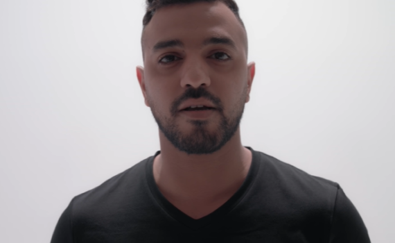 "רשע ואכזרי": איתי לוי מגיב לפייק ניוז המזעזע על אמו