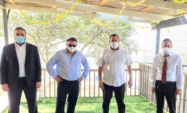 השר ביטון בחוות גלעד: "לא ייתכן ישובים ללא חשמל"