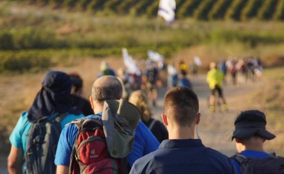 האם יעלון השתתף בצעדה שהפרה את תקנות הסגר?