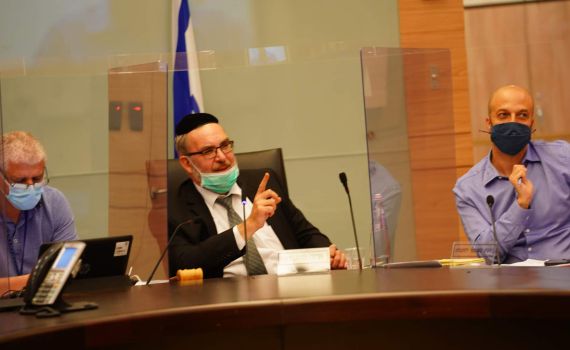 "אין צידוק מוסרי לשאריות שנותרו מכחול לבן"