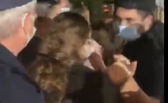 דם וצרחות: המשטרה פיזרה באלימות חתונה. צפו