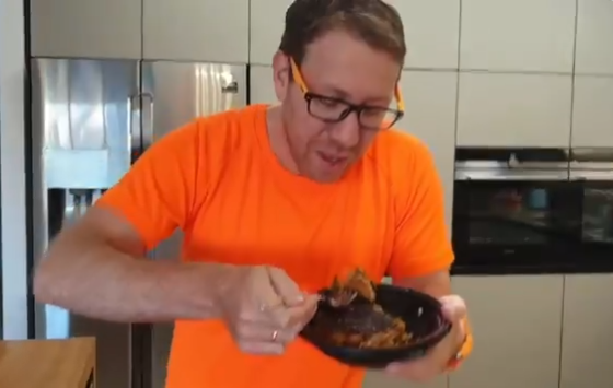 צפו: סוגי קיגל ושמותיהם | שלזינגר נותן בהם סימנים