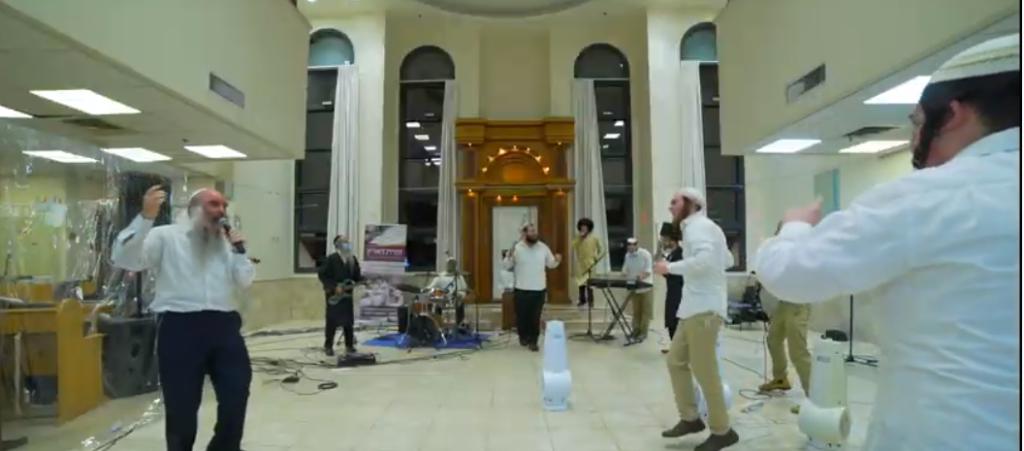 כוננות שמחת תורה: כך מציינים את ההקפות השניות