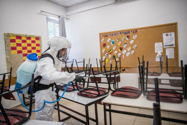 חוזרים ללימודים ולתפילות: גל ההקלות השני יוצא לדרך