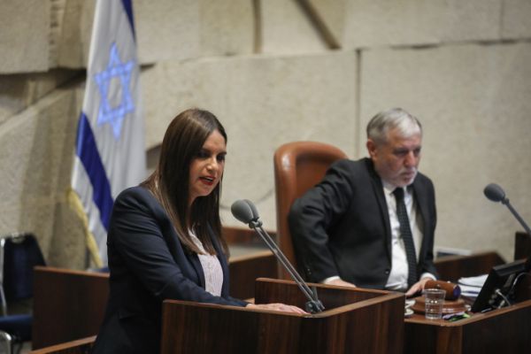 עימות בליכוד: "לכי את והבלונדינית המפגרת שלך"