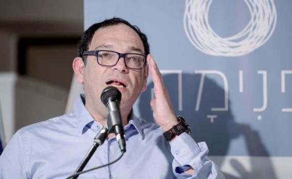 "הגיוני ופשוט": הפתרון של הרב שי פירון למשבר החמץ