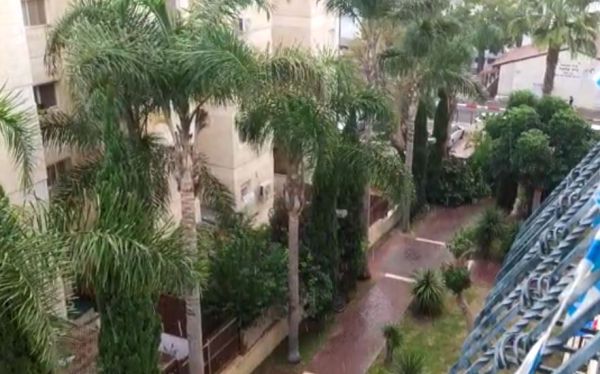 גשם חזק החל לרדת בירושלים. צפו