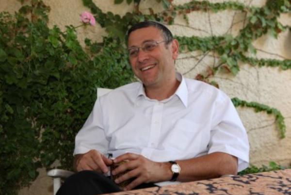 אם רופא היה מתבטא כך, הייתה נשללת ממנו ההסמכה