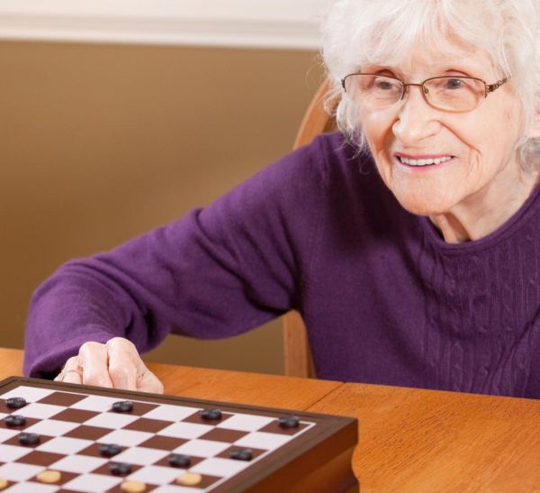 סבתא בבידוד? זה הזמן למשחקי קופסא