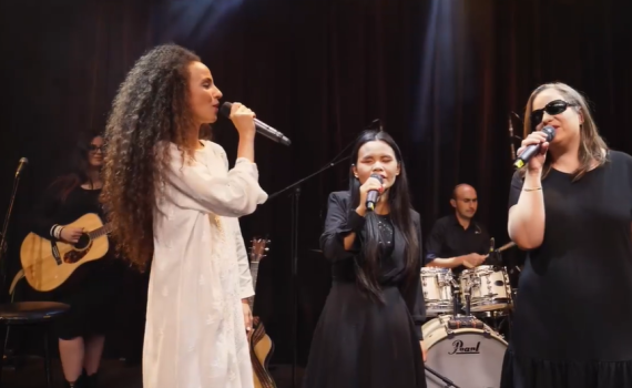 צפו: להקת שלוה מארחת את יובל דיין