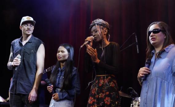 צפו: להקת שלוה עדן אלנה ורביב כנר עושים לאונרד כהן