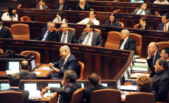 לא תאמינו מי הצביע בעד הצעת אי האמון של בל"ד