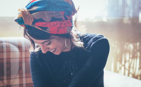 "מודה לאל על הבלבול": נירית חוטובלי בסינגל חדש