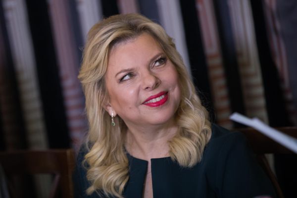 "מדוע שרה נתניהו לא עומדת לדין בתיק 4,000?"