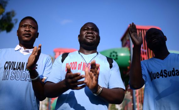 אירופה: ניתן להשיב את הסודנים לארצם גם בכפייה